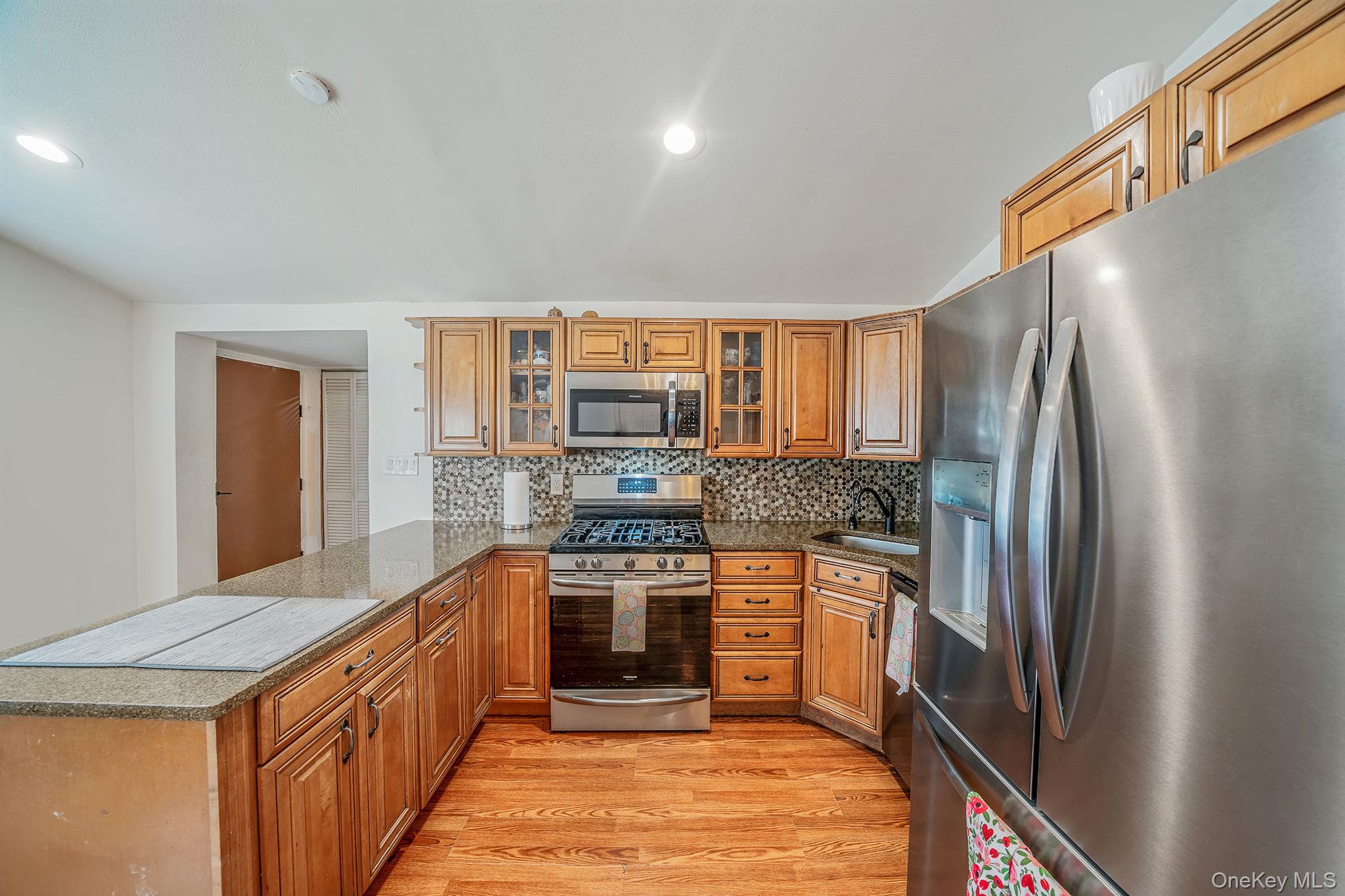 78 Division Street Property Photo 16