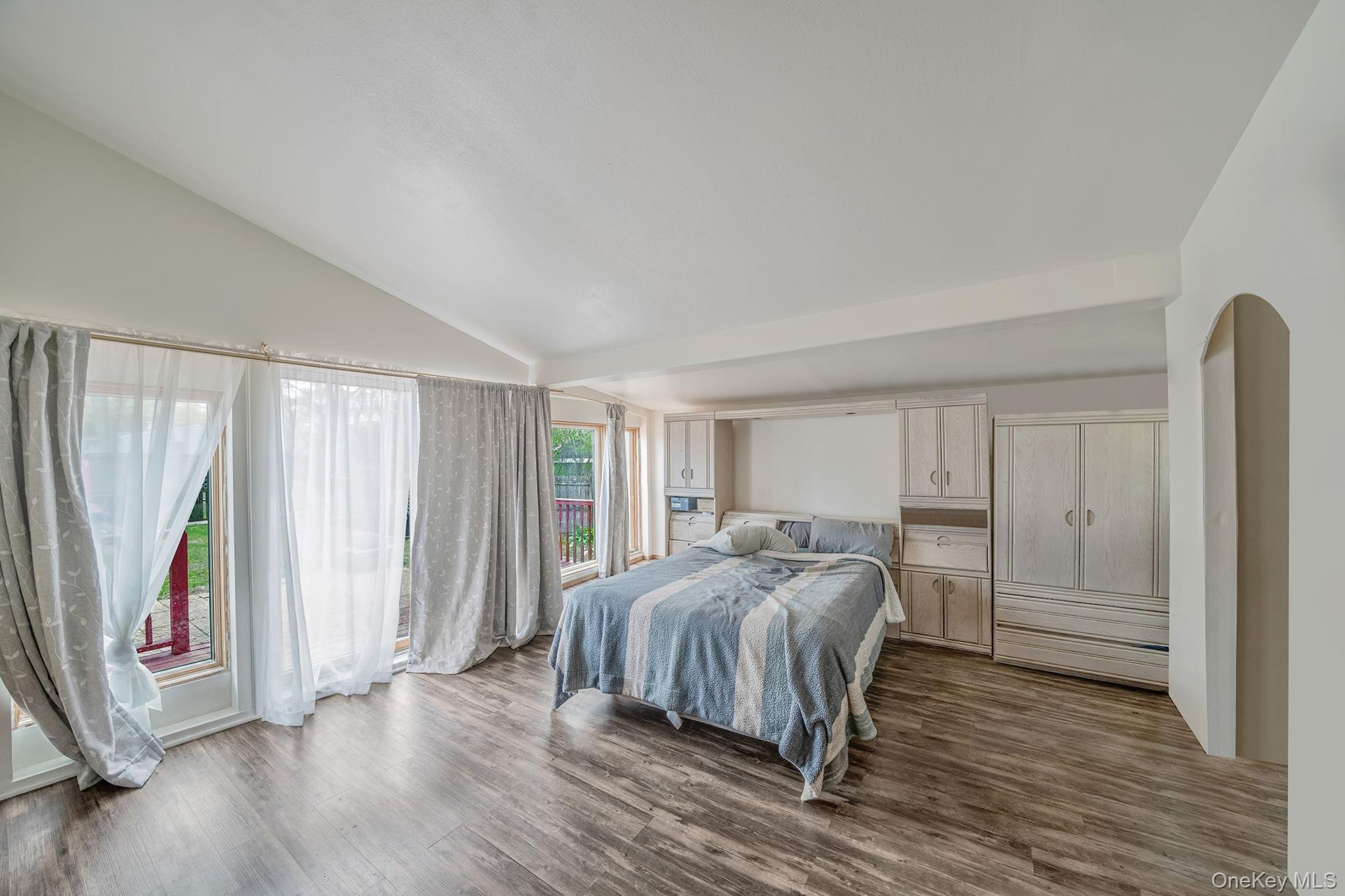 78 Division Street Property Photo 20