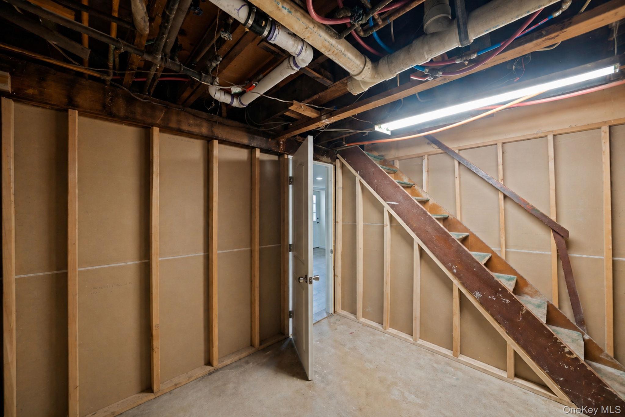 78 Division Street Property Photo 28