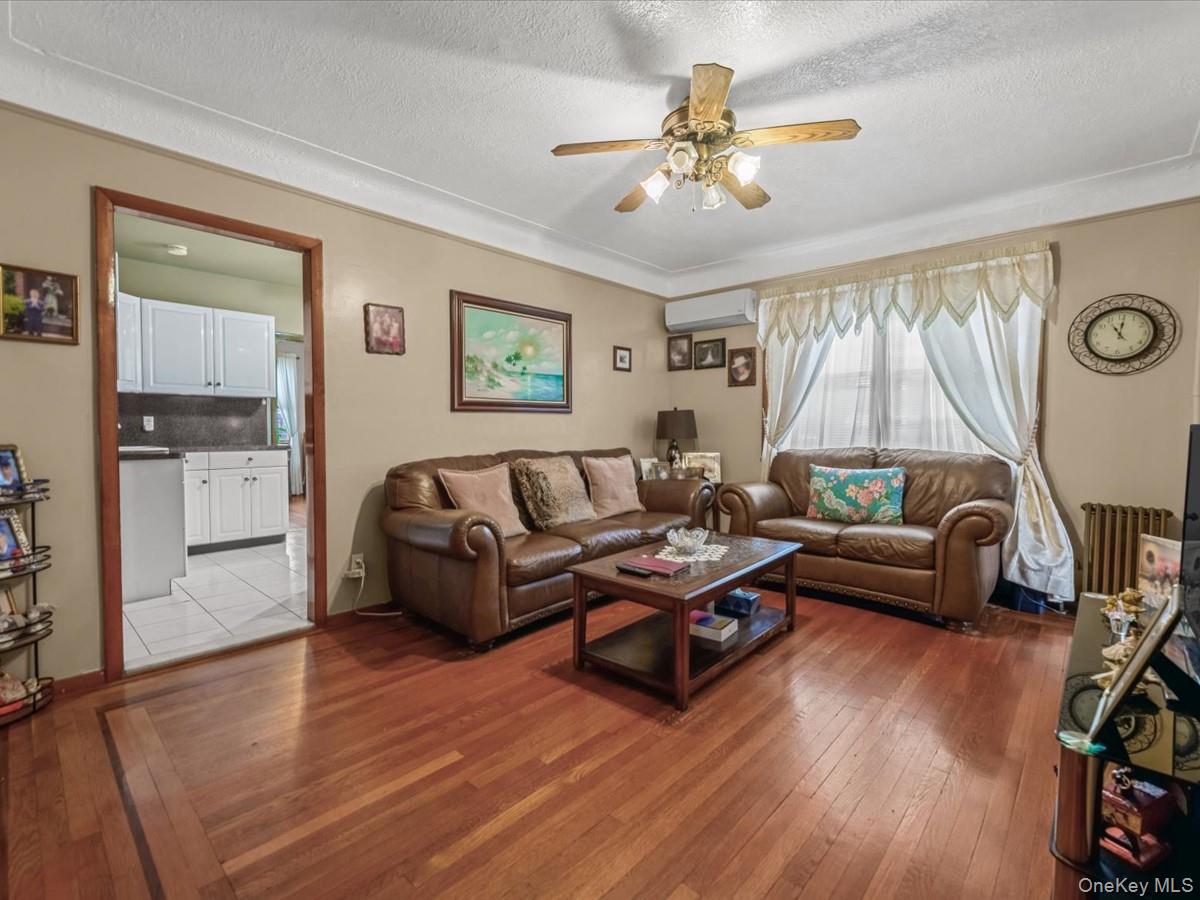 14702 33rd Avenue Property Photo 3