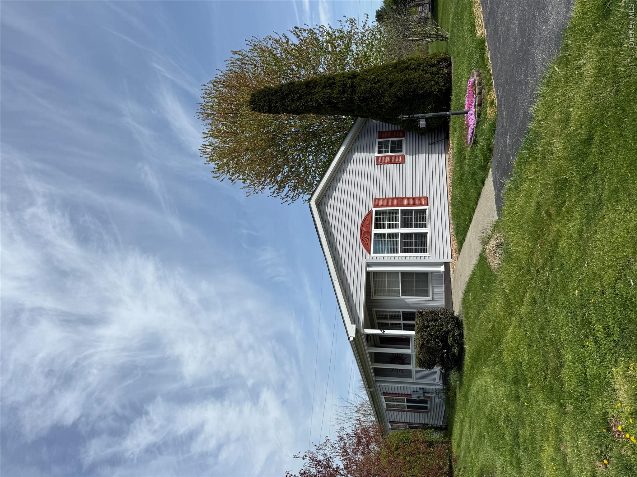 4 Delray Circle Property Photo 1