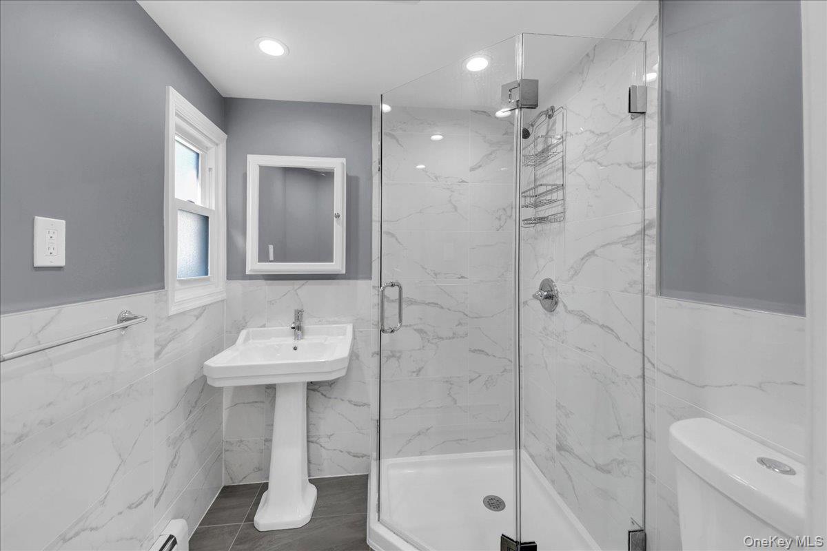 96 Edgewater Park C 96 Property Photo 14