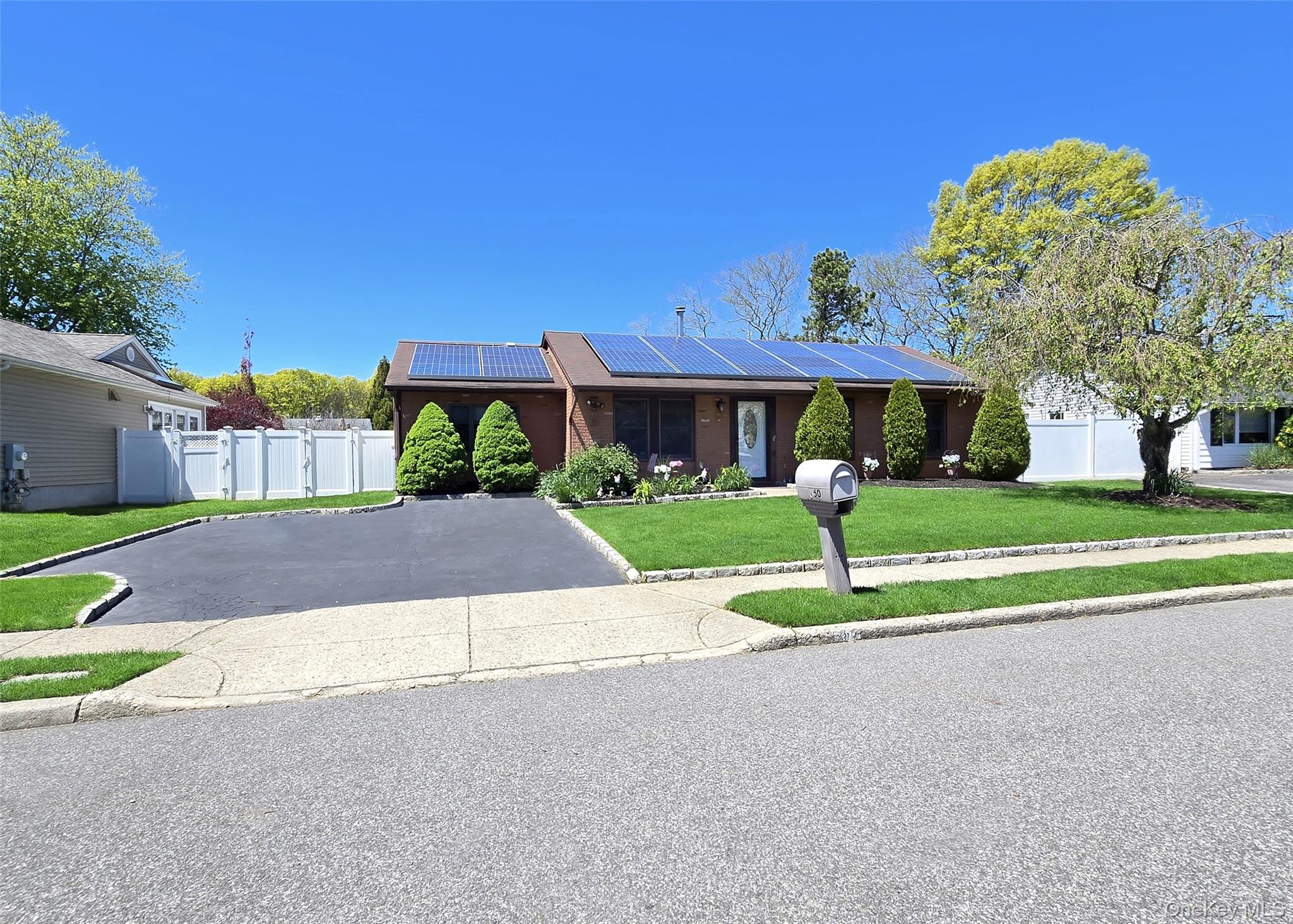 150 Glenmere Way Property Photo 1