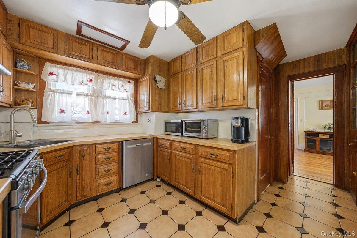 7 Byron Avenue Property Photo 7
