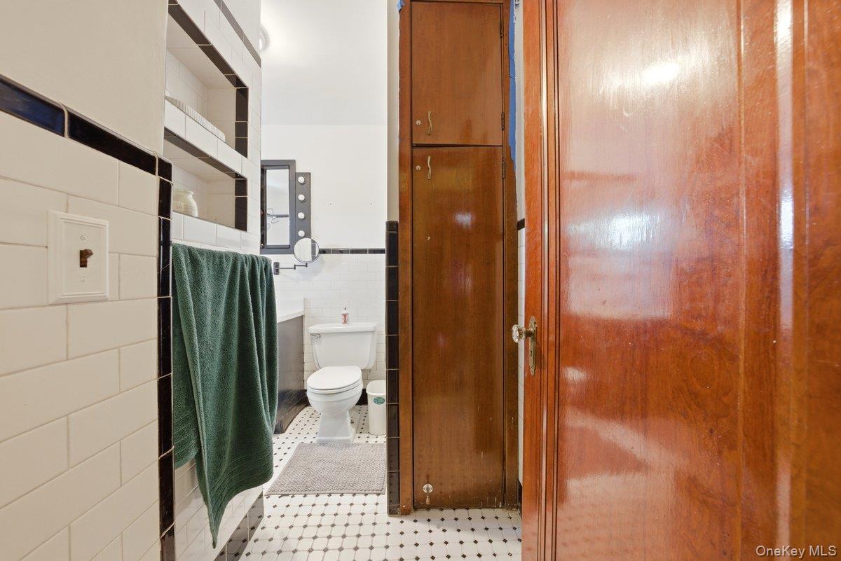 7 Byron Avenue Property Photo 25
