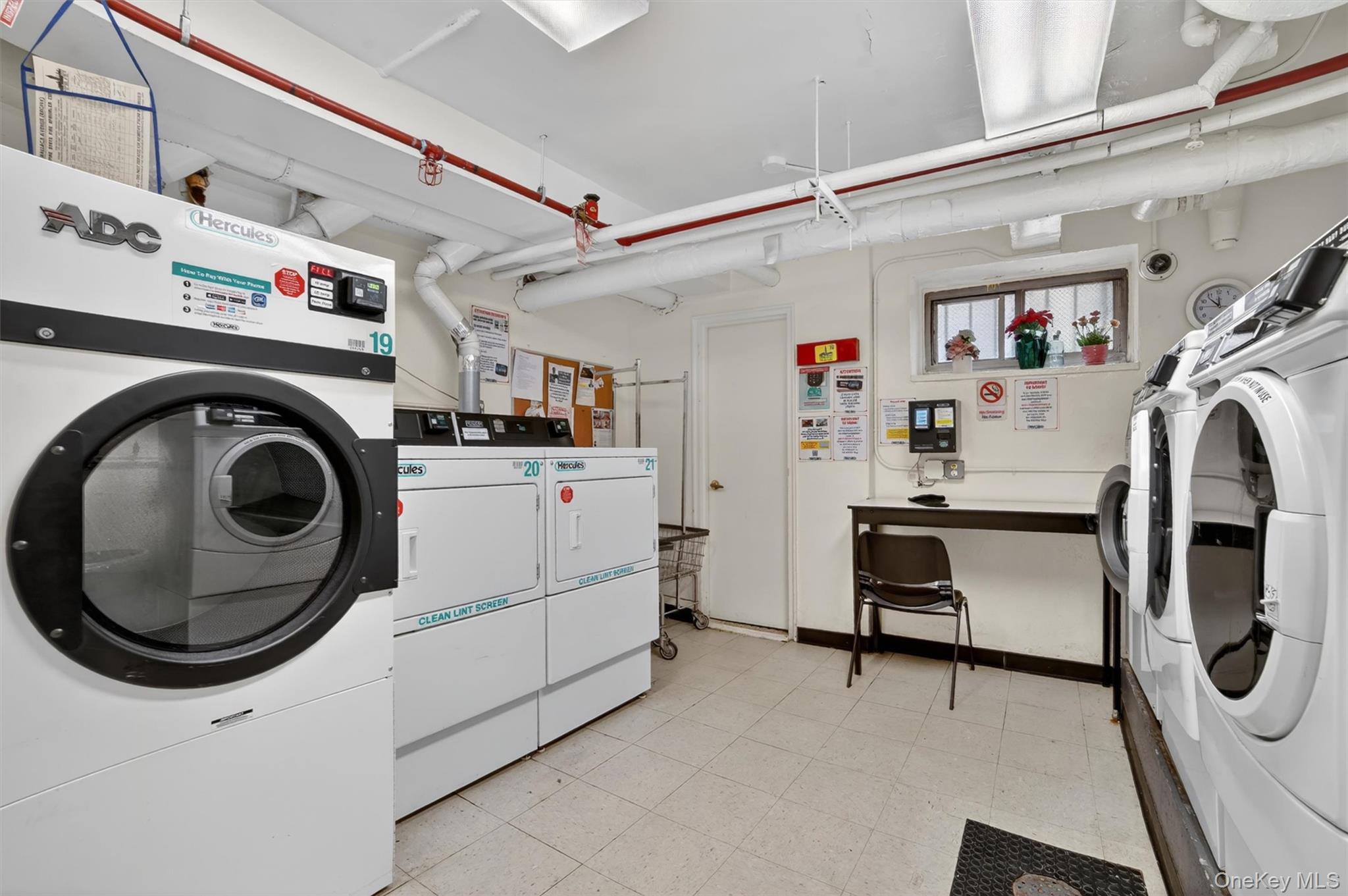 2105 Wallace Avenue 2a Property Photo 16