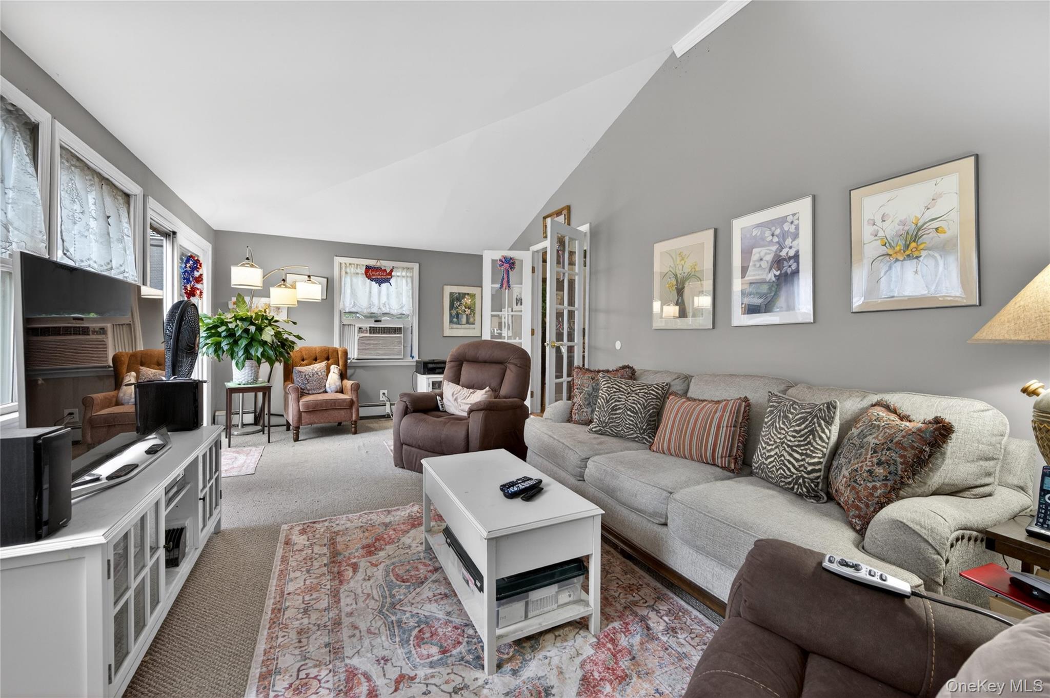 8 7th Street Property Photo 5