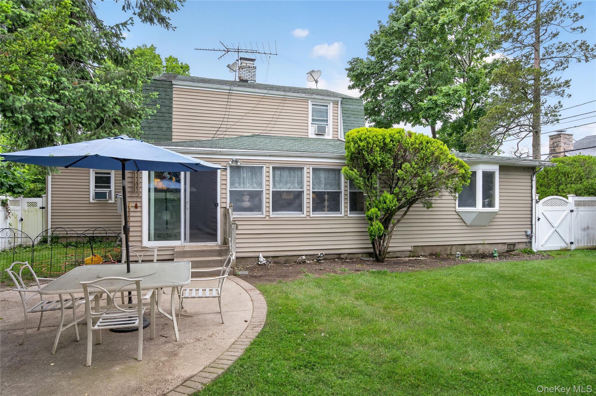 8 7th Street Property Photo 16