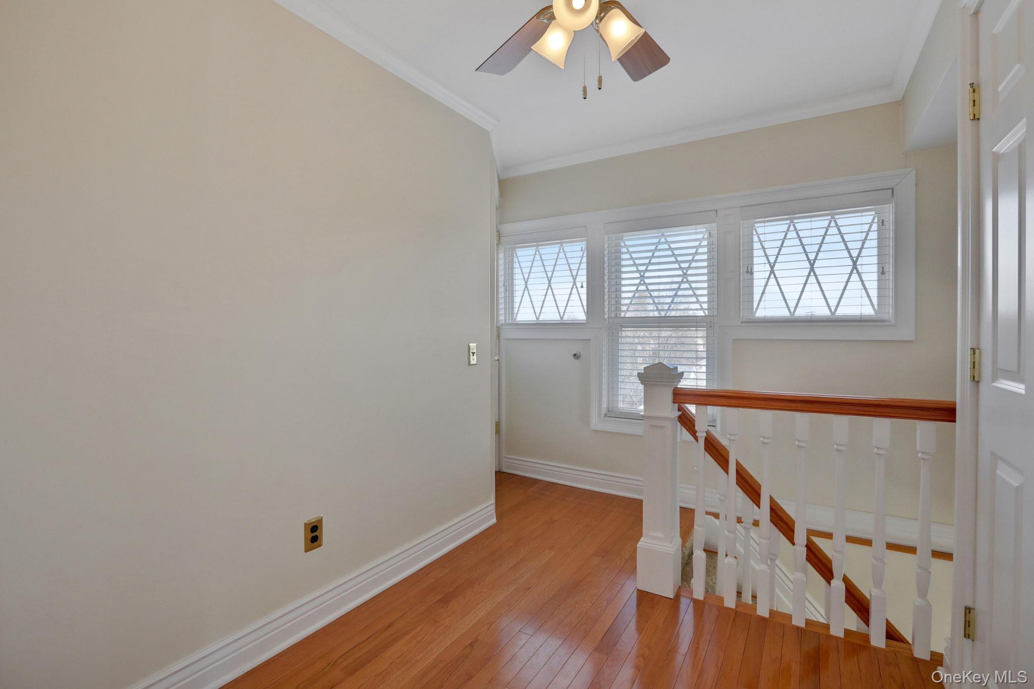 411 Albany Avenue Property Photo 7