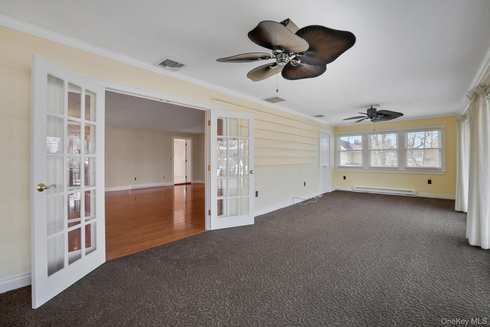 411 Albany Avenue Property Photo 10