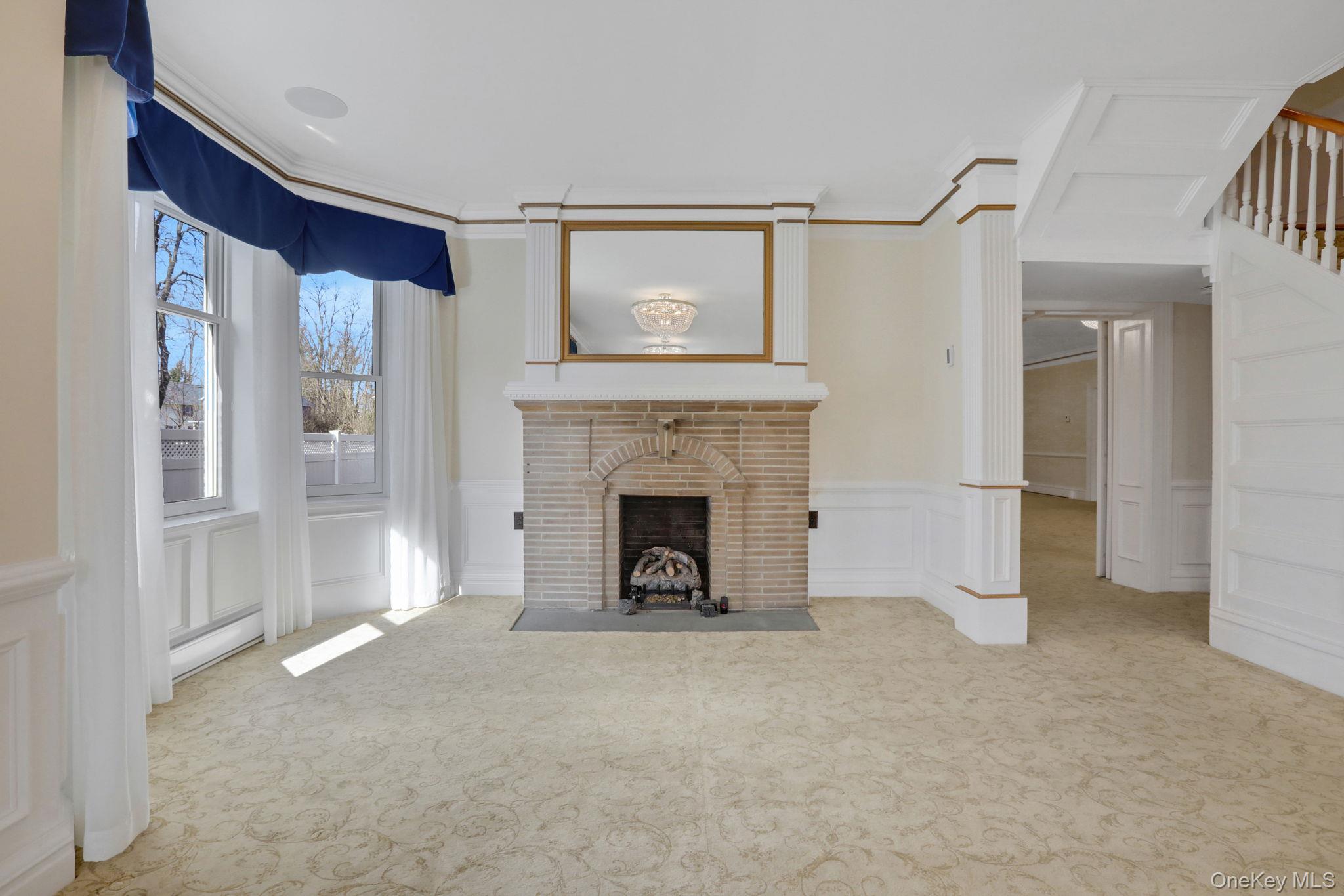 411 Albany Avenue Property Photo 38