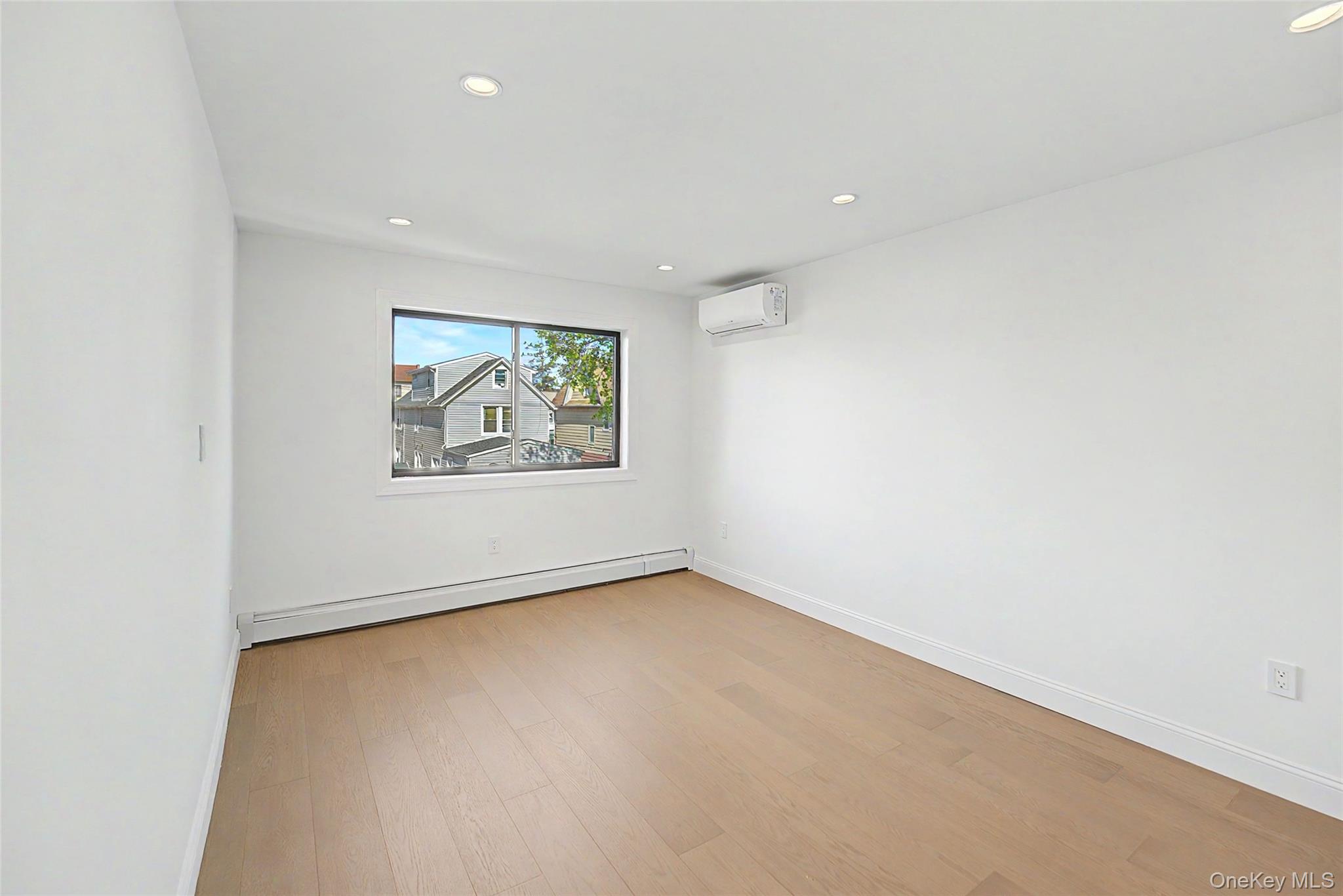 43-44 161st Street Property Photo 11