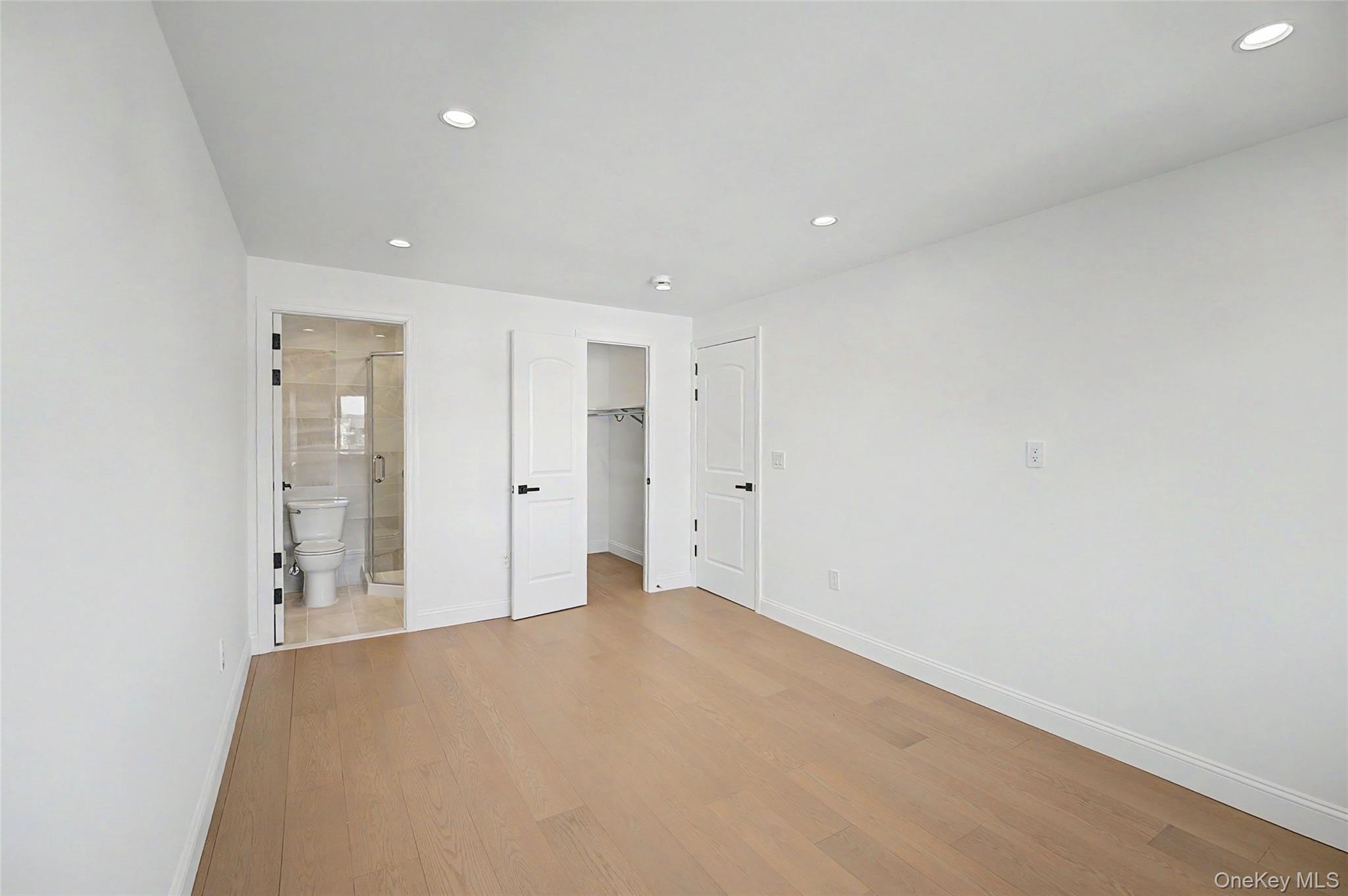 43-44 161st Street Property Photo 12