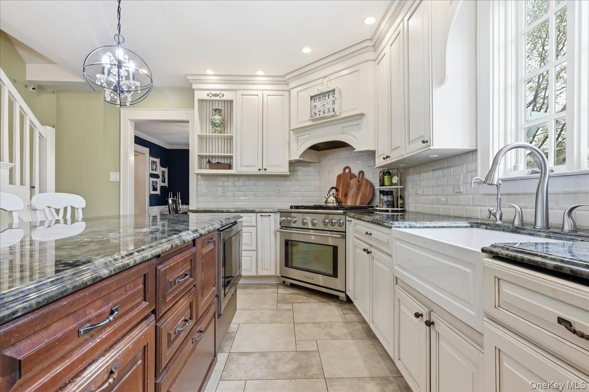 10 Massachusetts Boulevard Property Photo 13