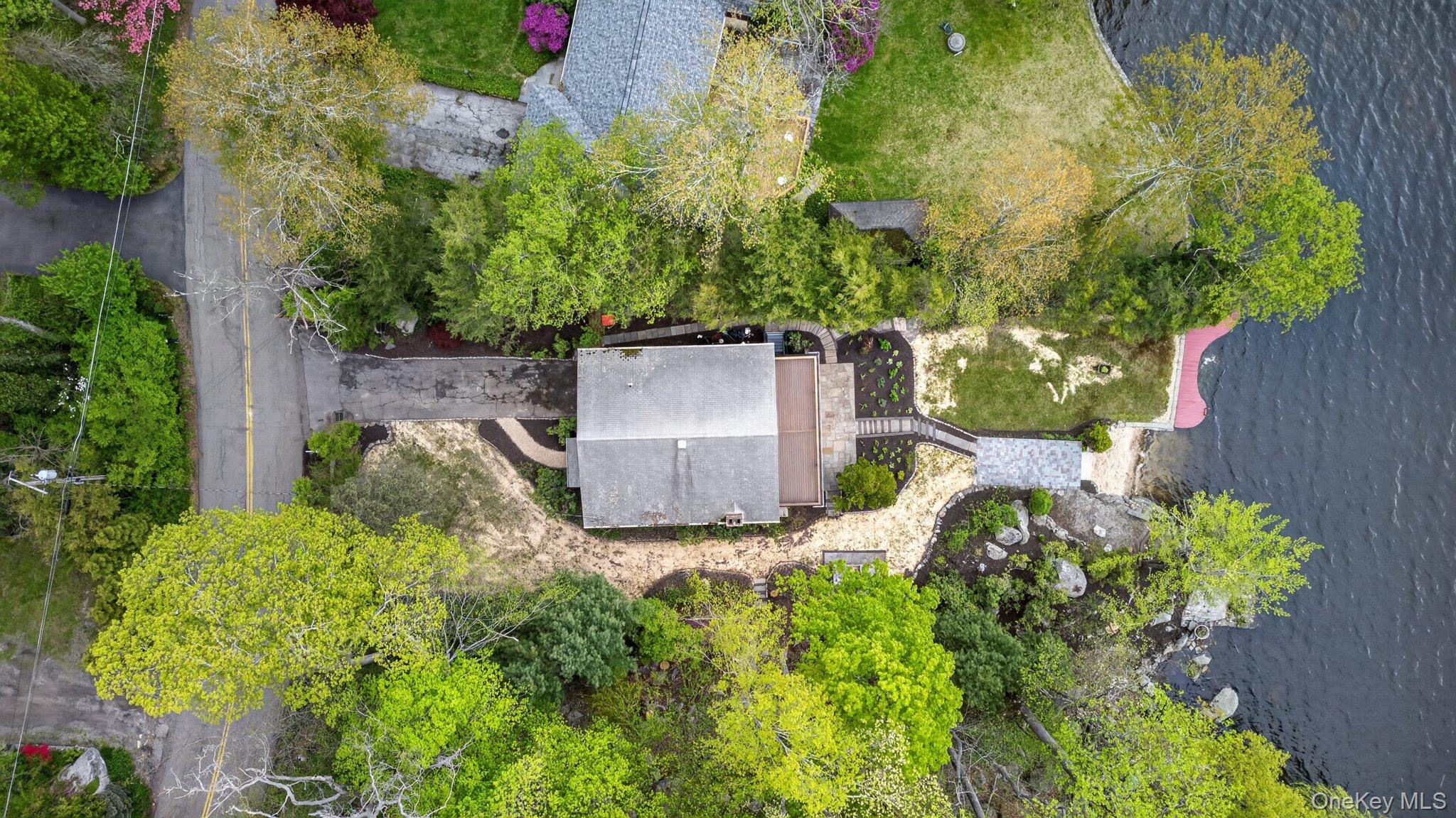 378 Lake Shore Road Property Photo 3