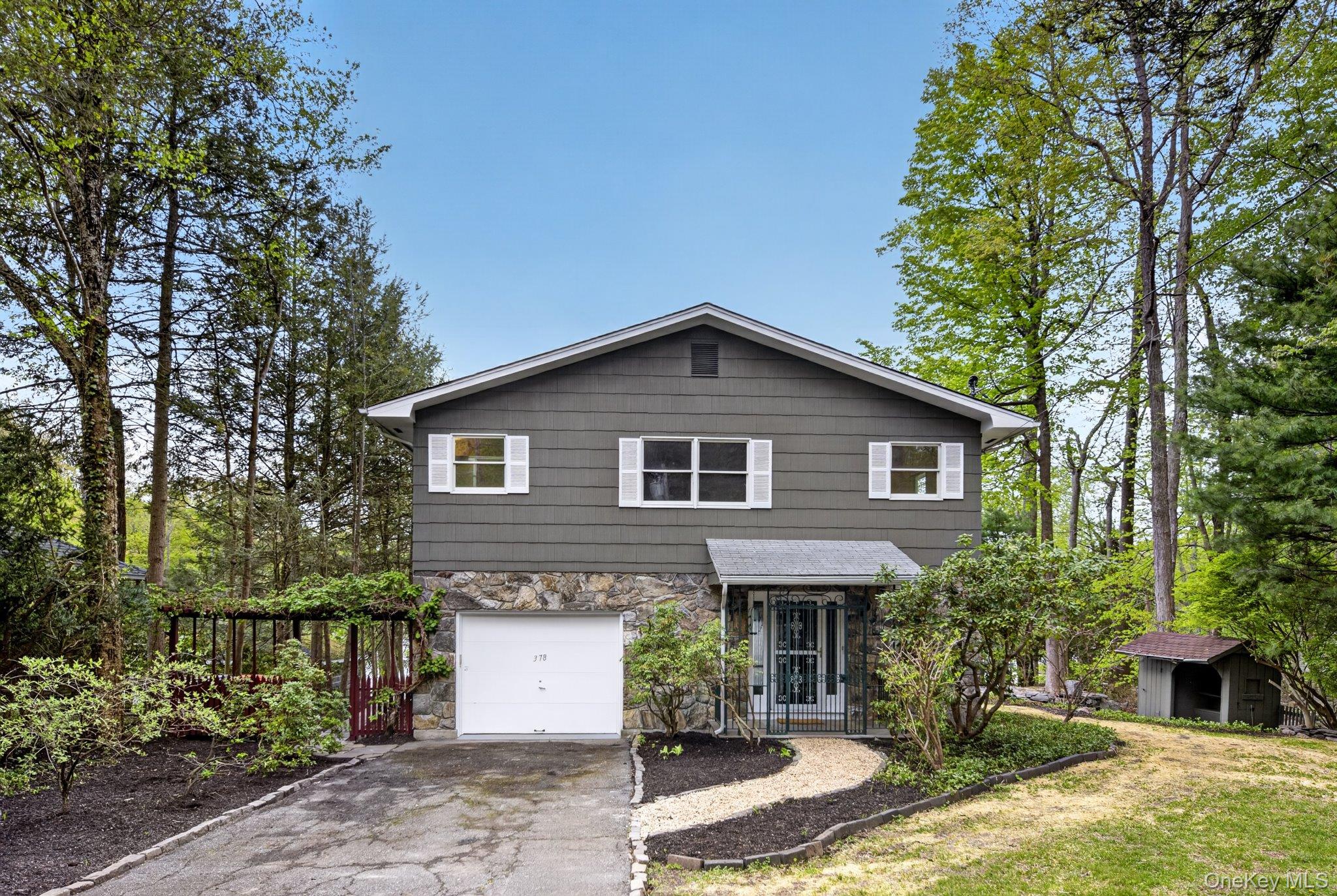378 Lake Shore Road Property Photo 4