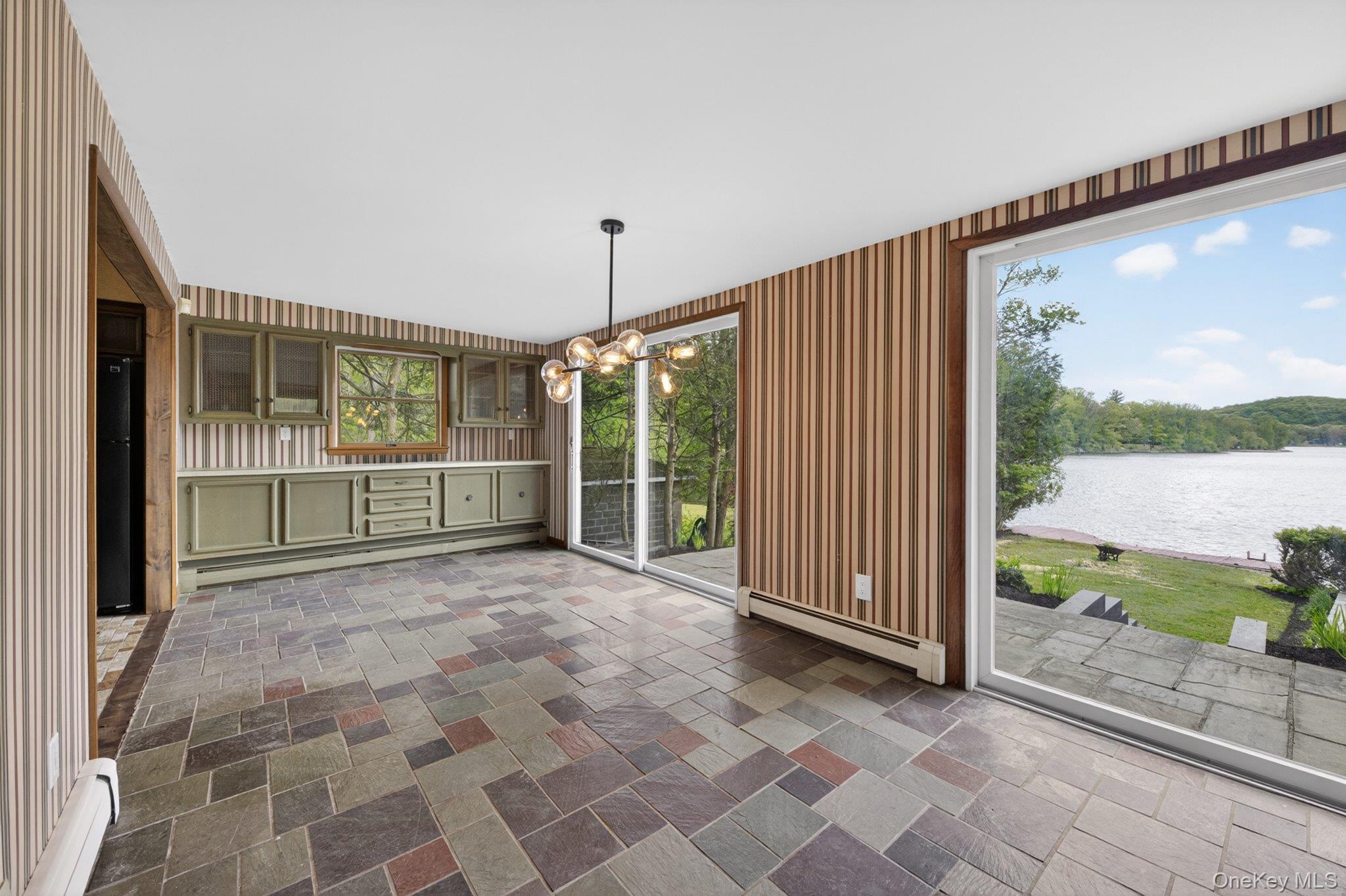 378 Lake Shore Road Property Photo 10