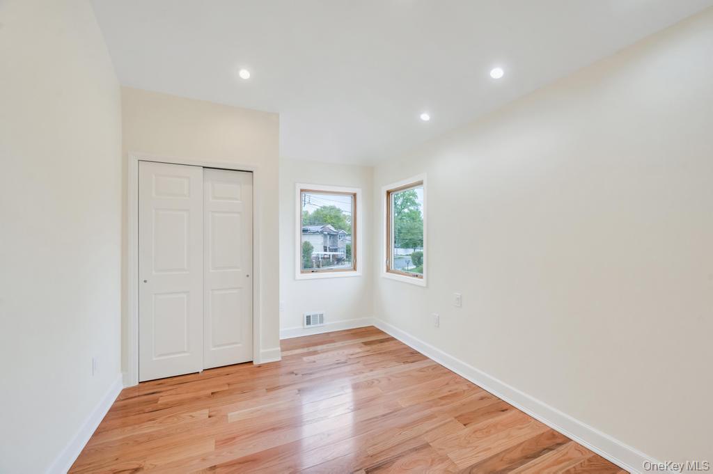 112-01 175 Street Property Photo 22