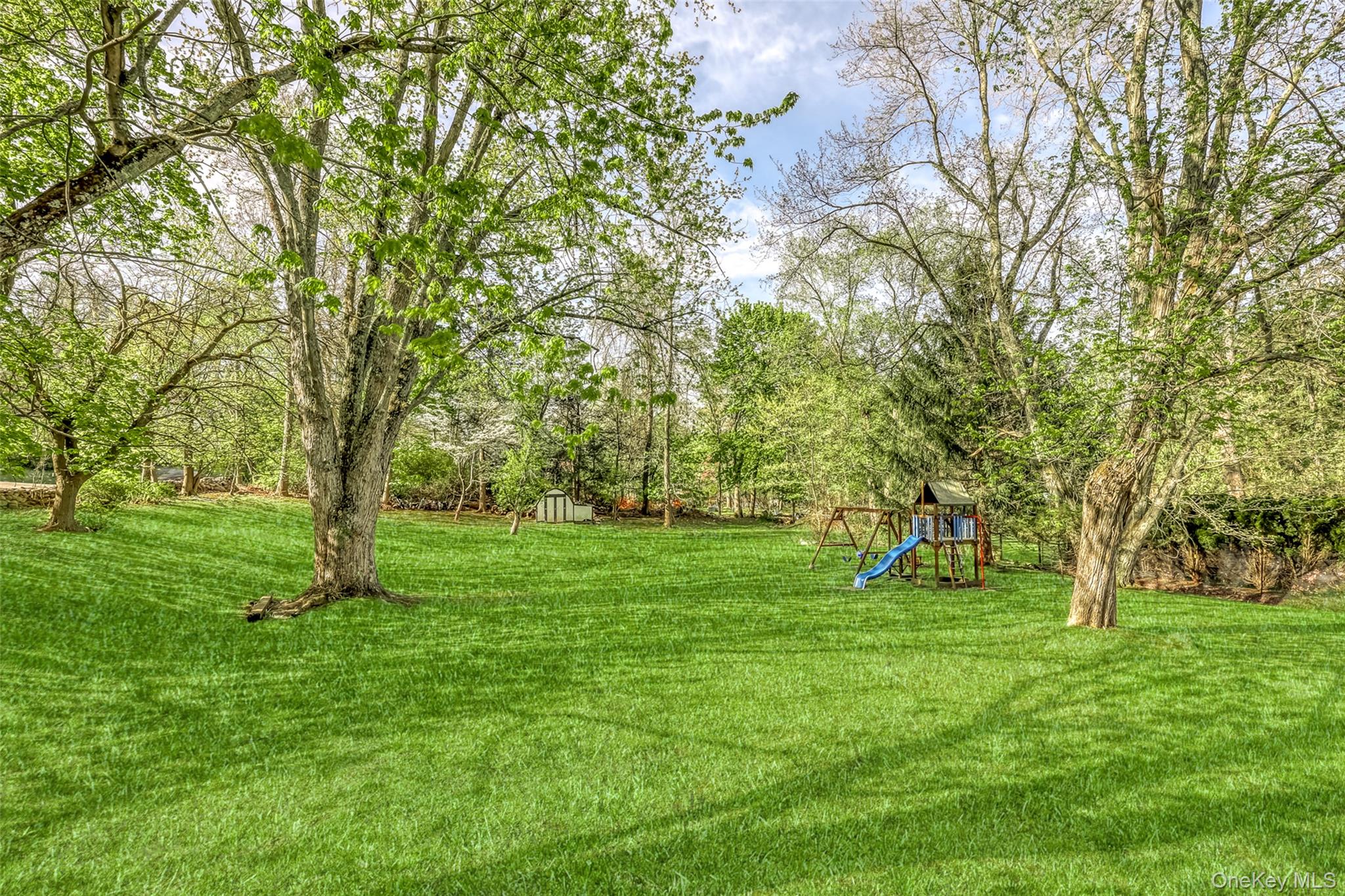 1 Hillside Avenue Property Photo 26