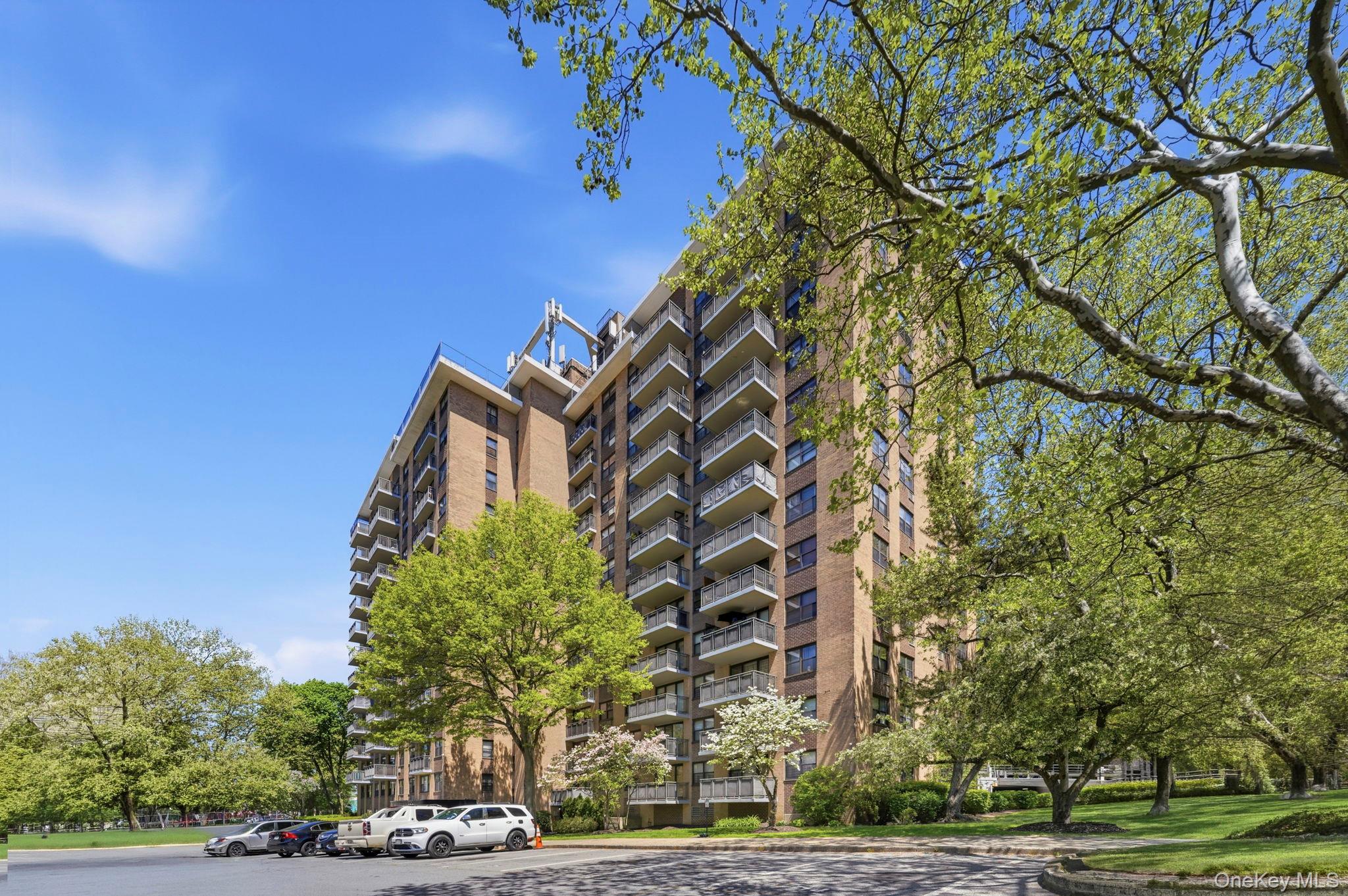 155 Ferris Avenue #7k Property Photo 2