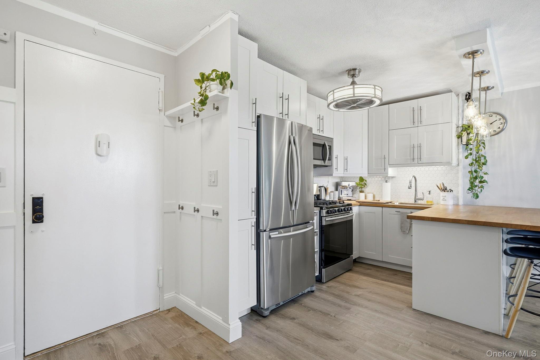 155 Ferris Avenue #7k Property Photo 6