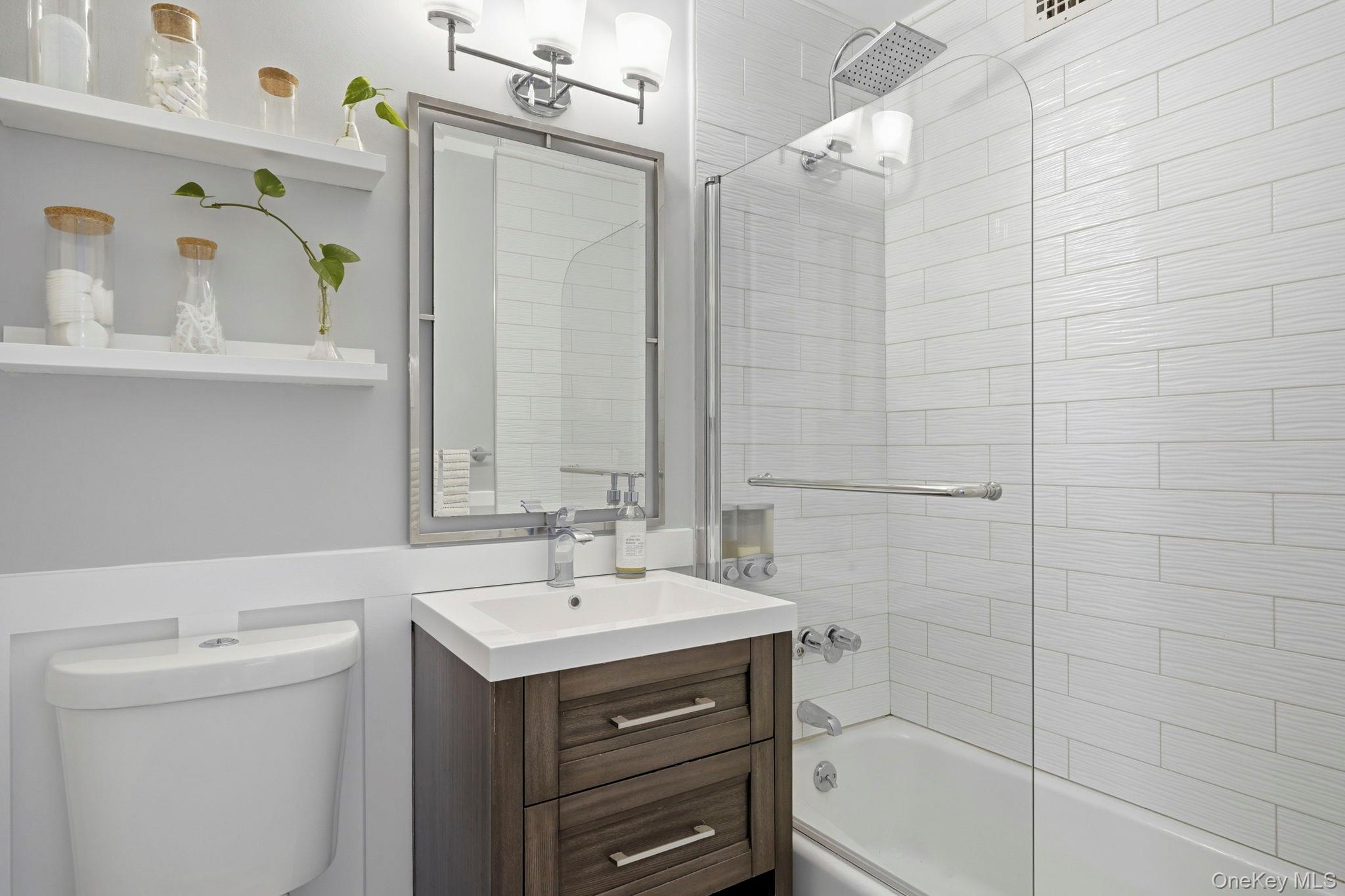155 Ferris Avenue #7k Property Photo 13