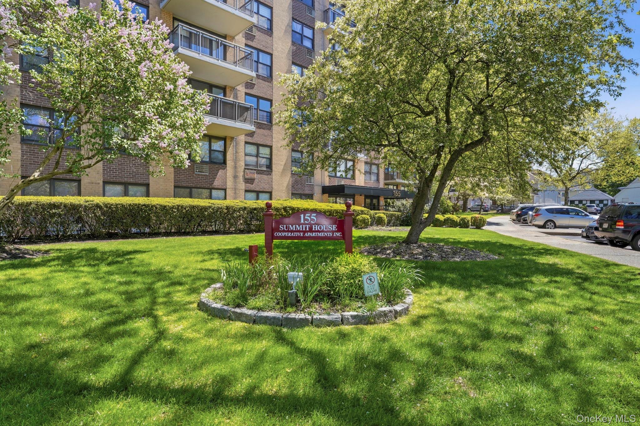 155 Ferris Avenue #7k Property Photo 23