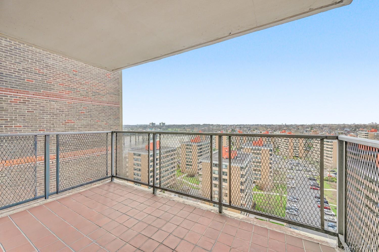 166-25 Powells Cove Blvd 15g Property Photo 6