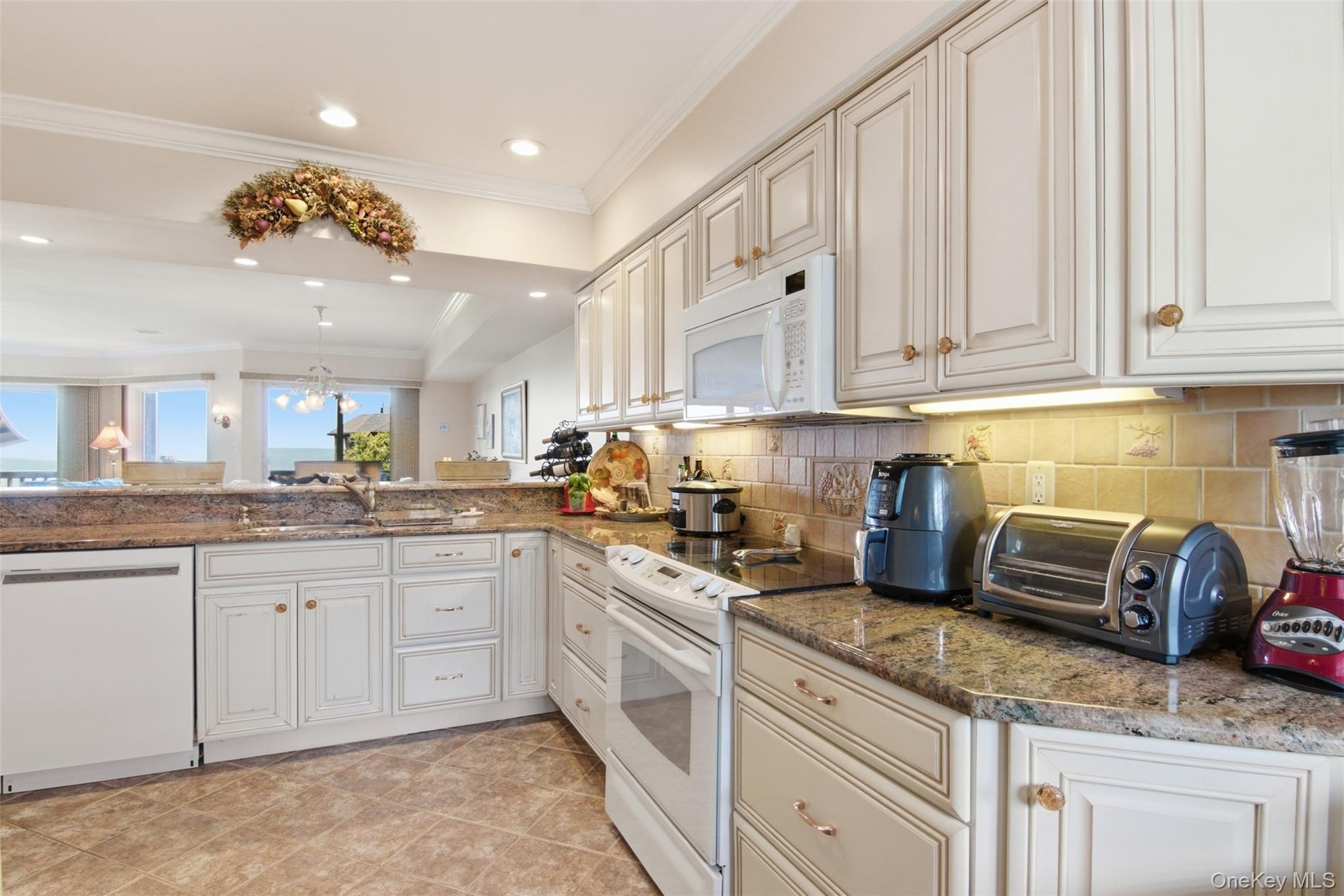 605 Fox Hill Drive 605 Property Photo 19