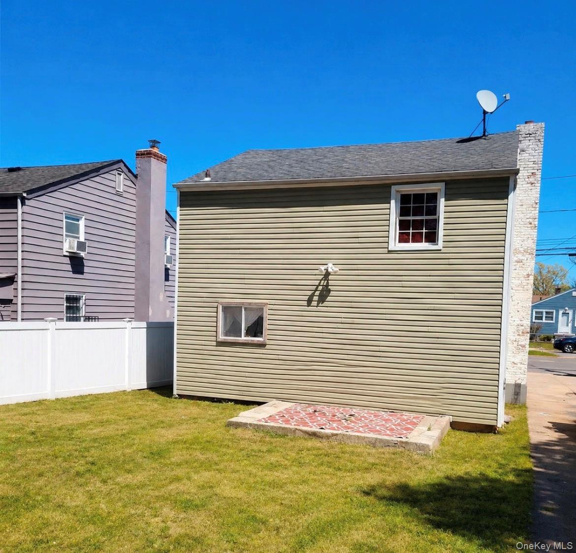 165 President Street Property Photo 4