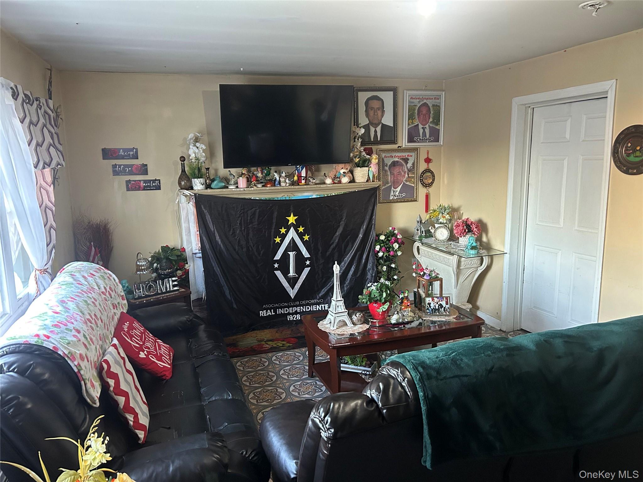 165 President Street Property Photo 6