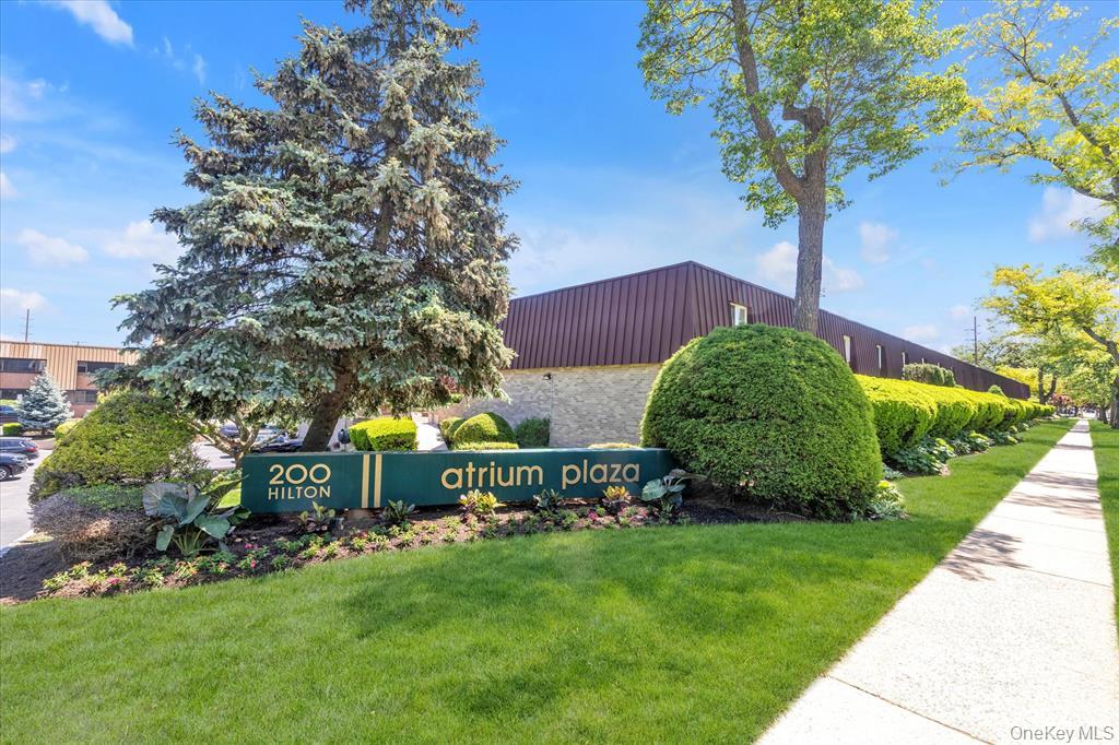 200 Hilton Avenue 20 Property Photo 1