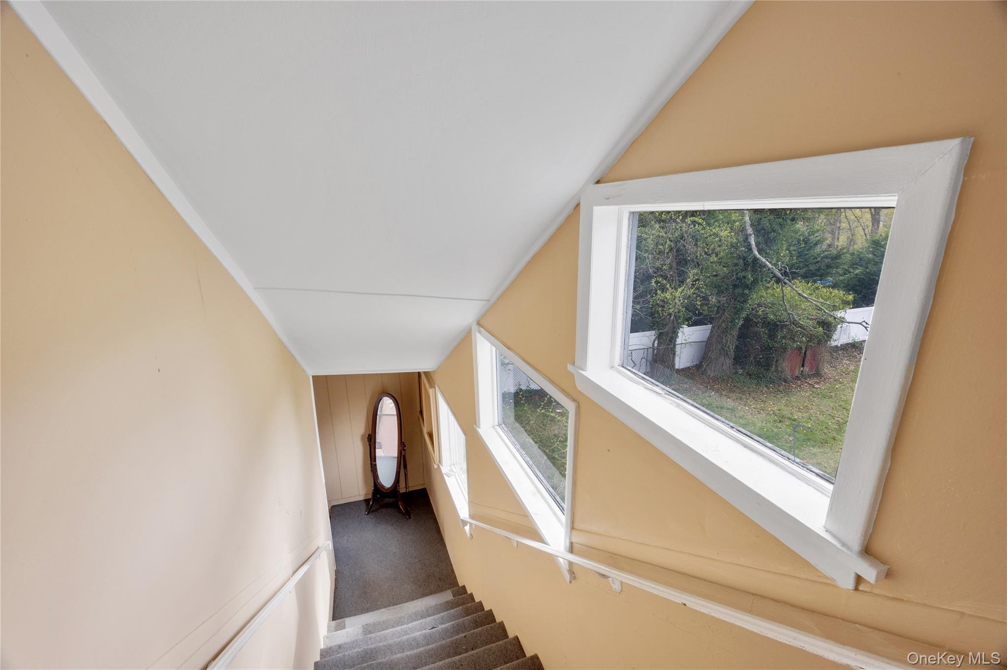 184 Roosevelt Boulevard Property Photo 15