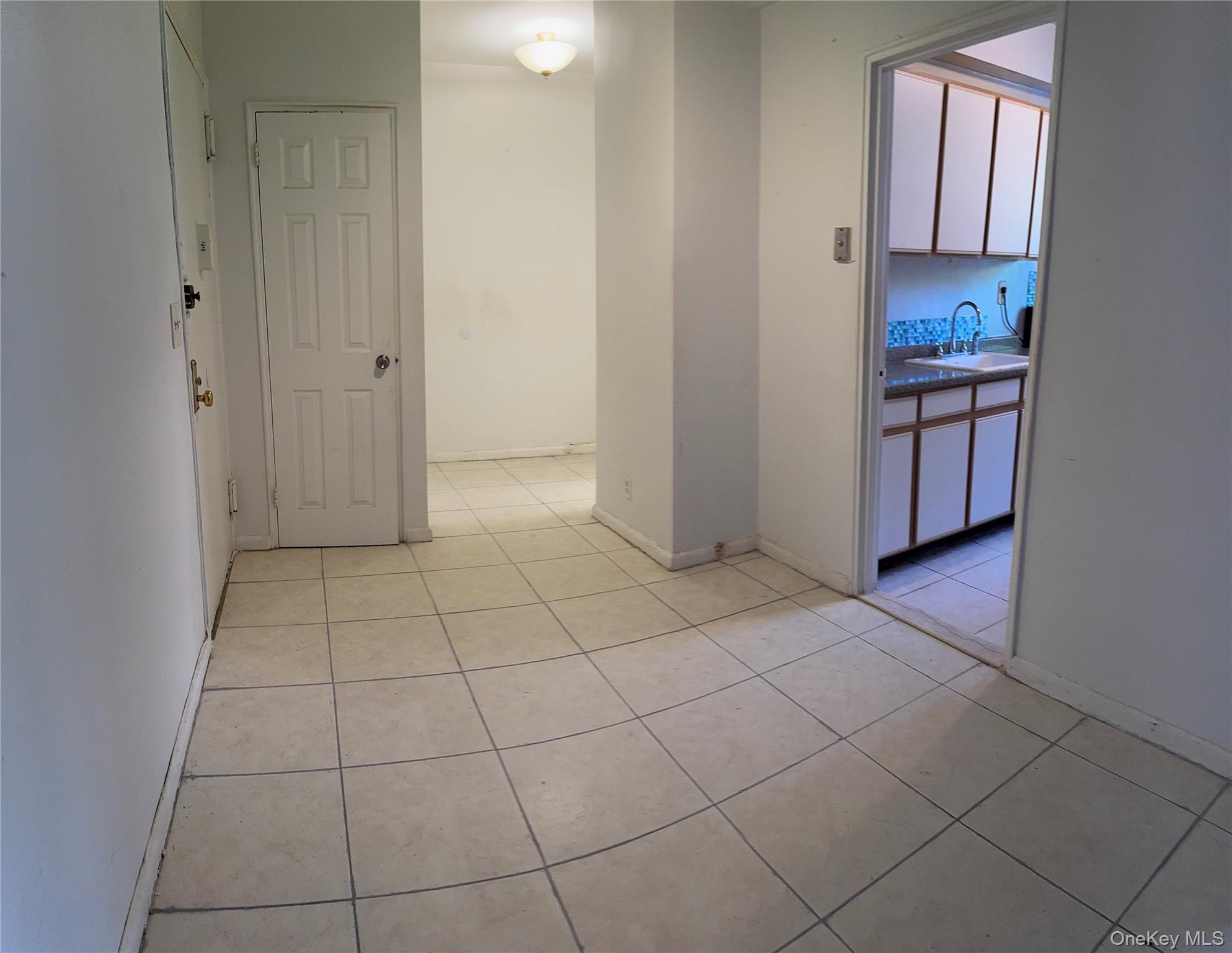 2 Sadore Lane 1r Property Photo 6