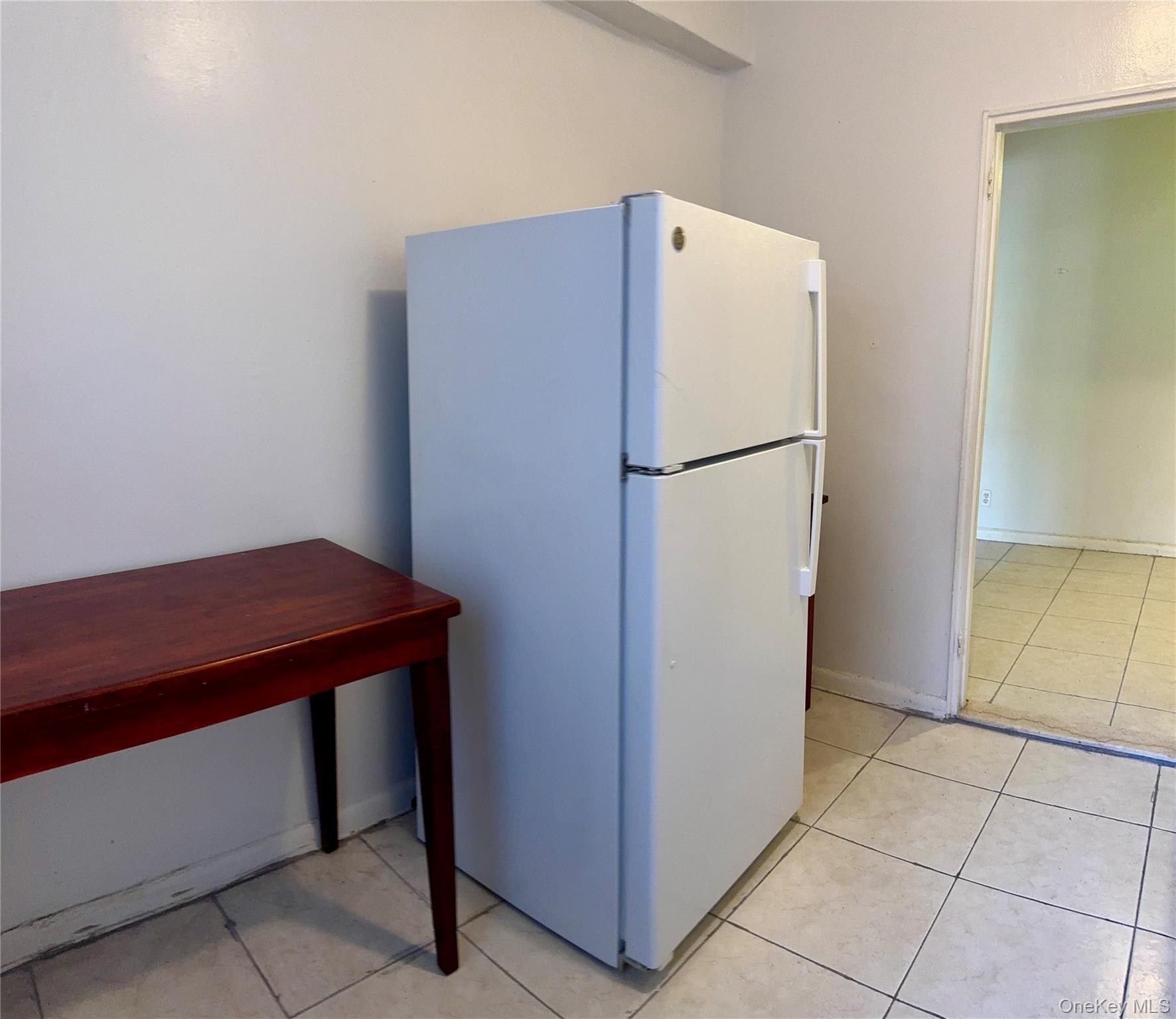2 Sadore Lane 1r Property Photo 9