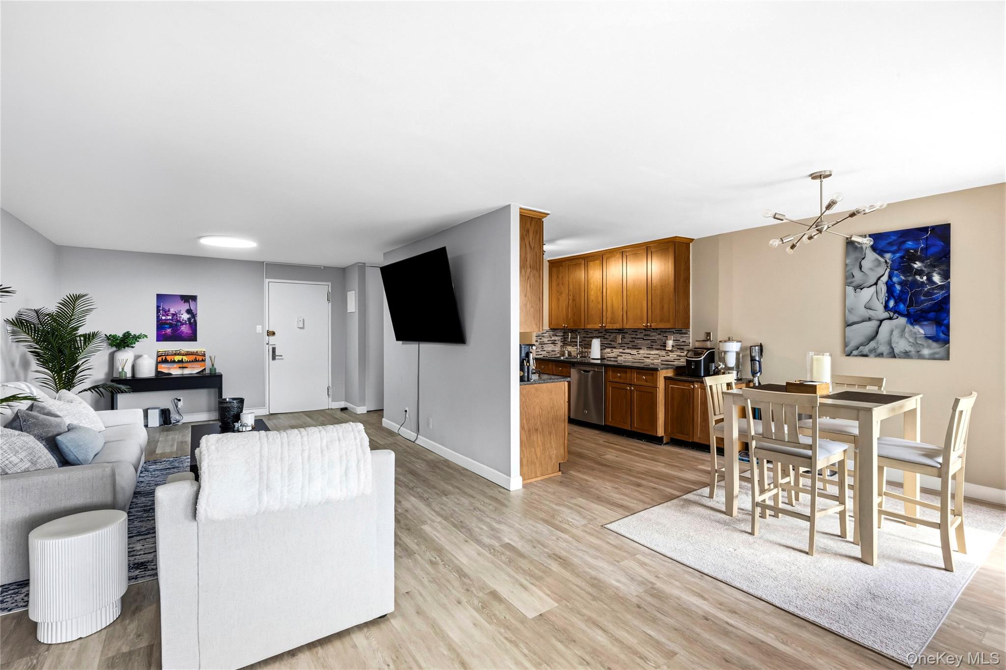 25 Neptune Boulevard 4h Property Photo 13