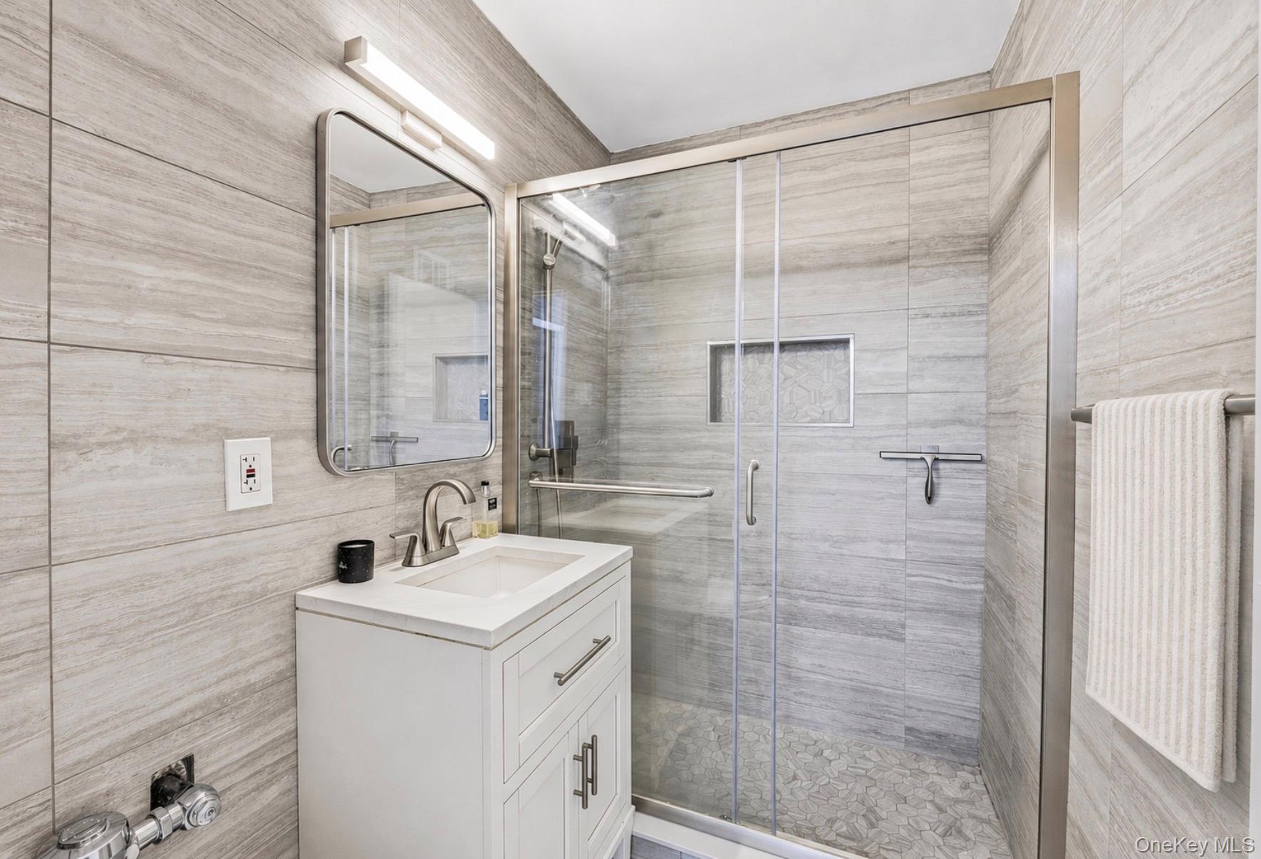 25 Neptune Boulevard 4h Property Photo 27
