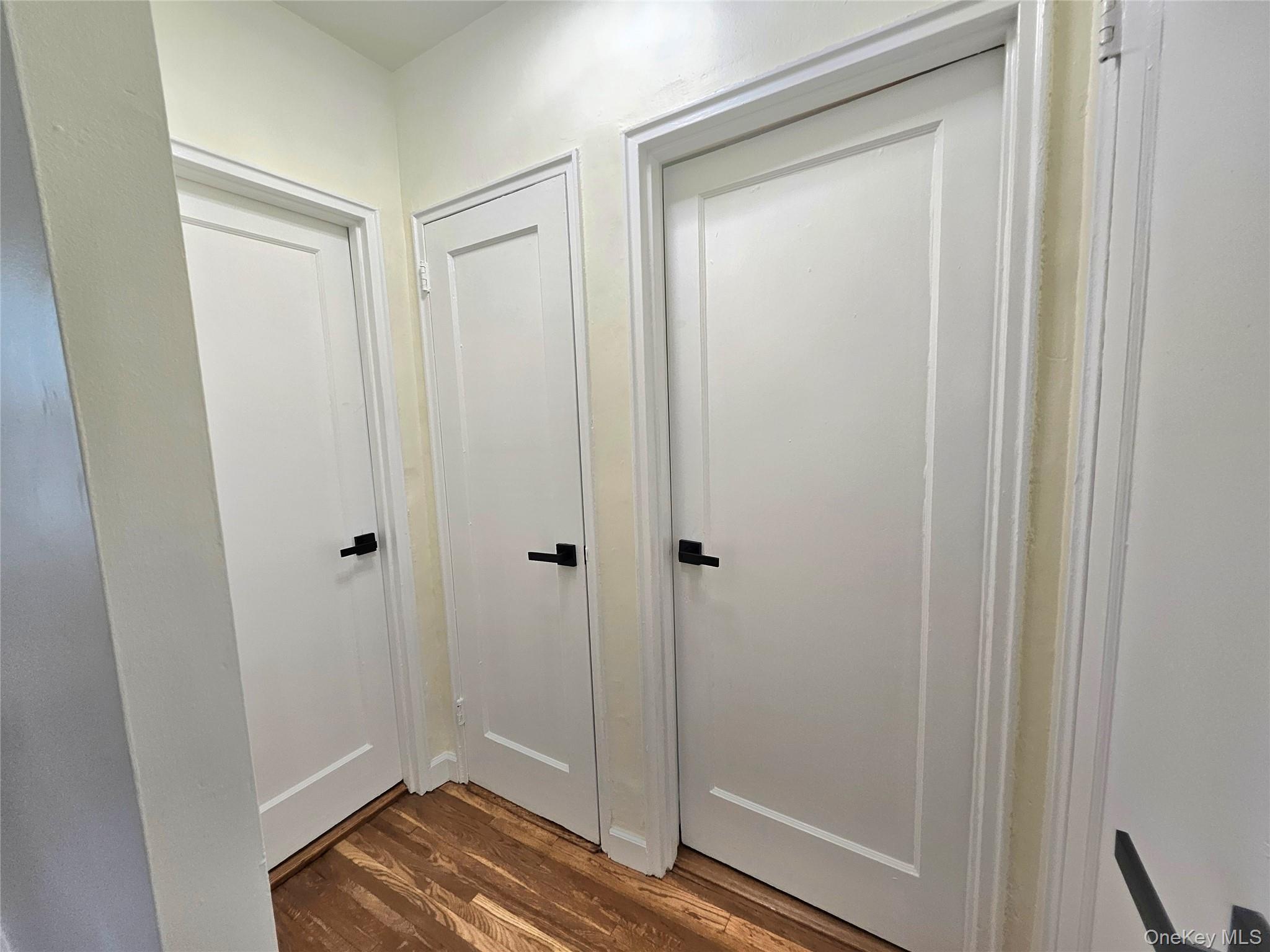 112-24 Northern Boulevard 3e Property Photo 11