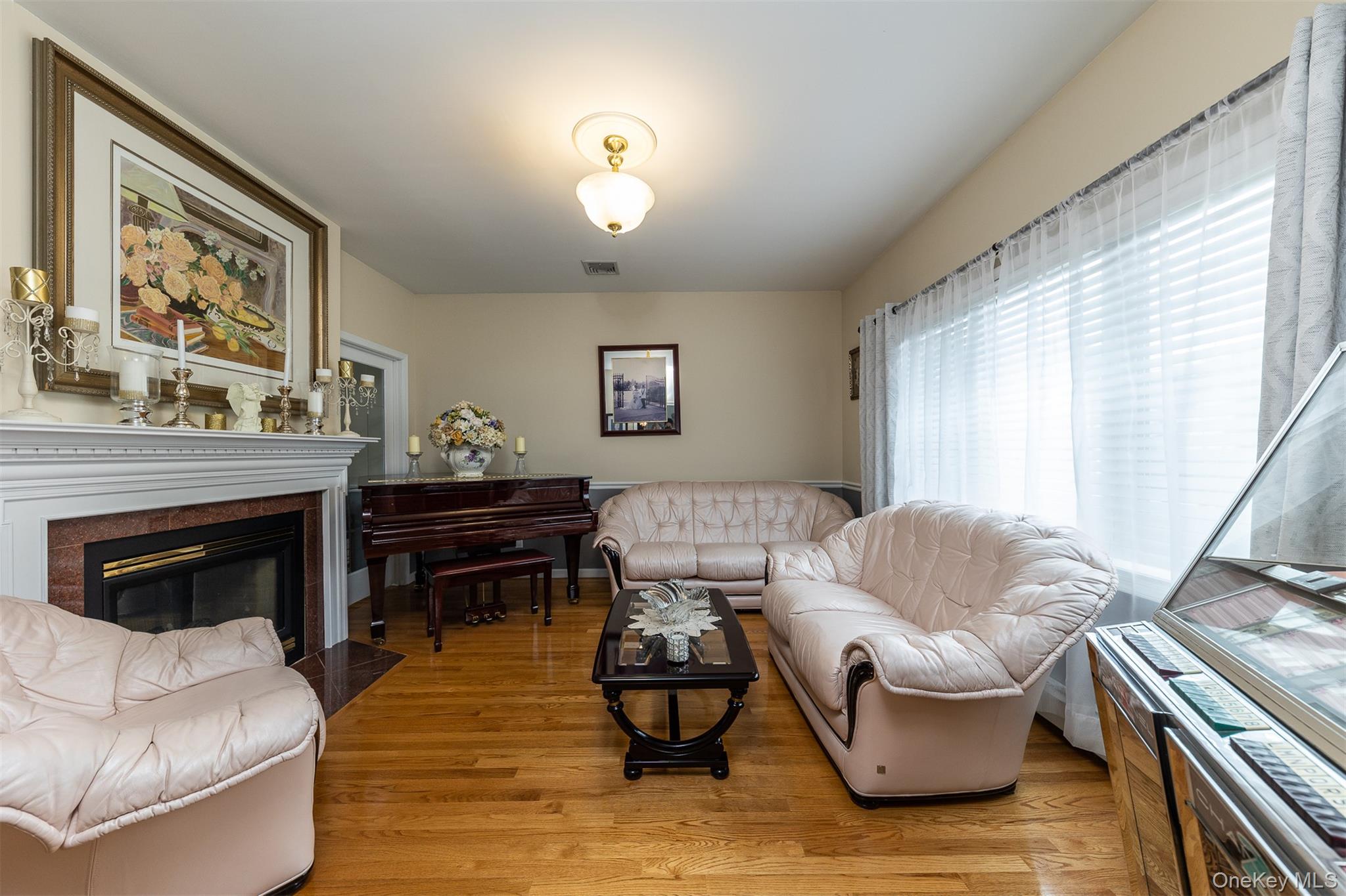 102 Davison Avenue Property Photo 6