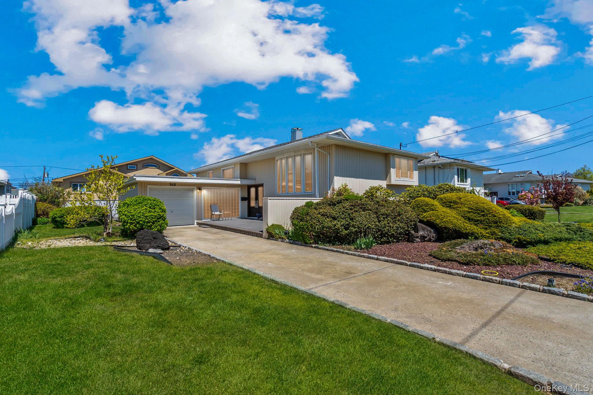 148 Harris Drive Property Photo 1