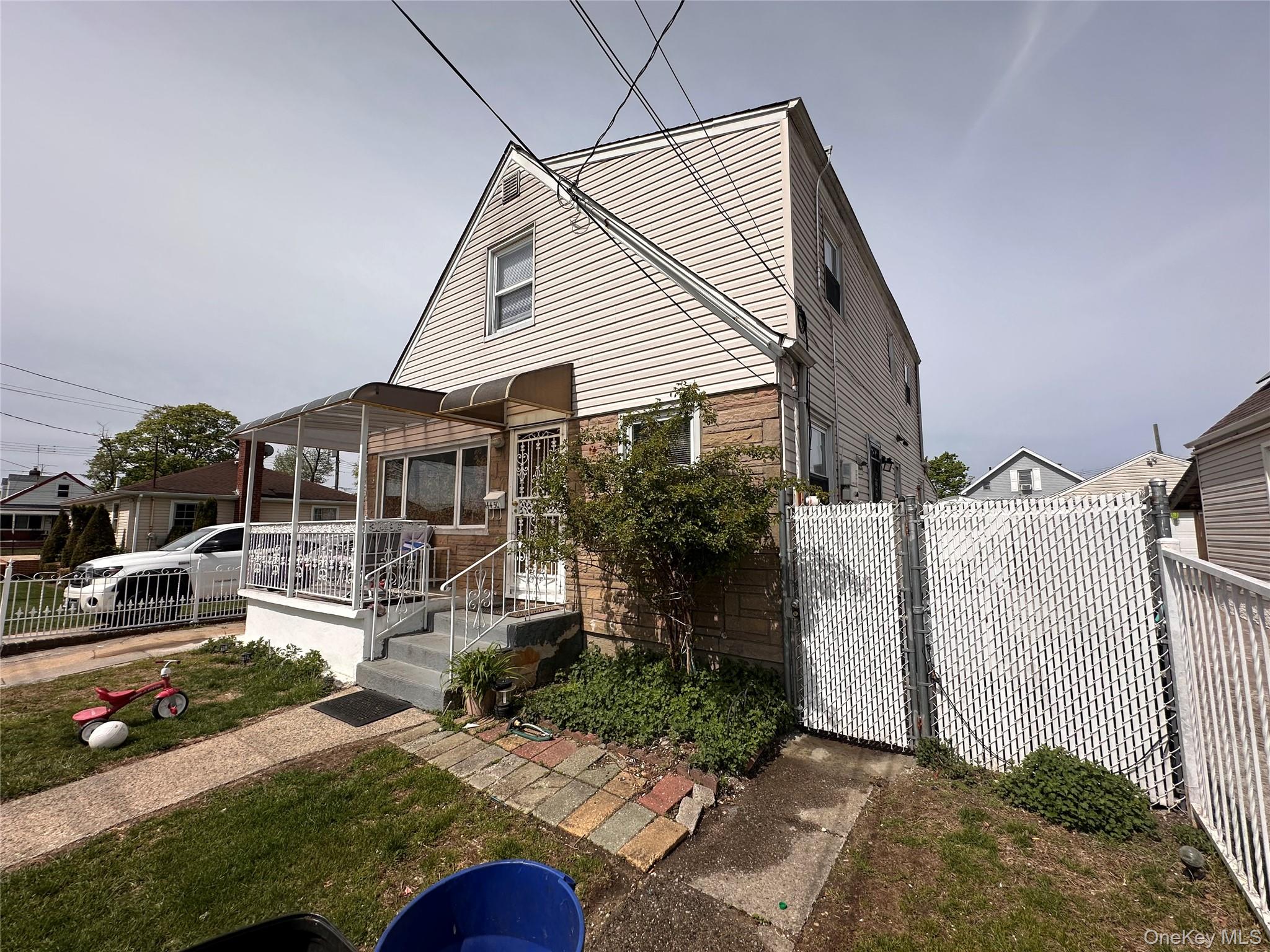 14450 230th Place Property Photo 2