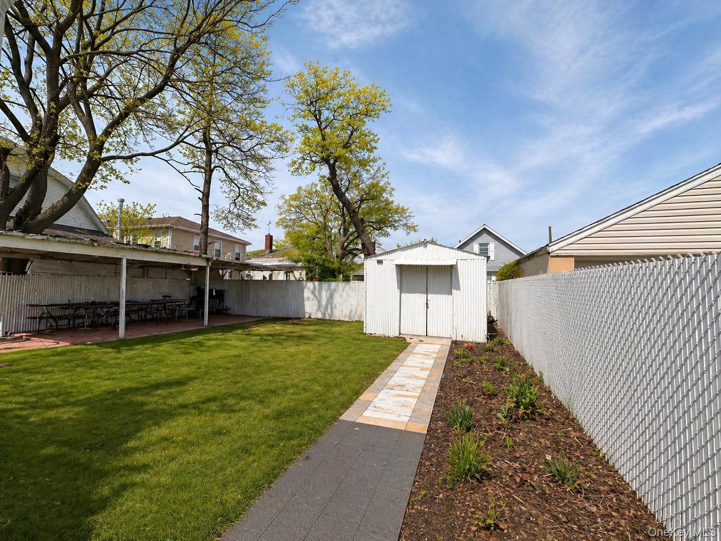 14450 230th Place Property Photo 7