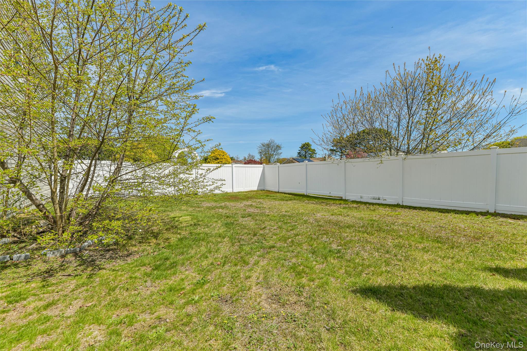 2 Deer Path Property Photo 29