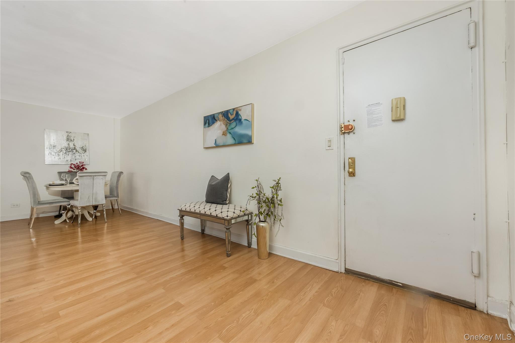 100-25 Queens Blvd 6aa Property Photo 5