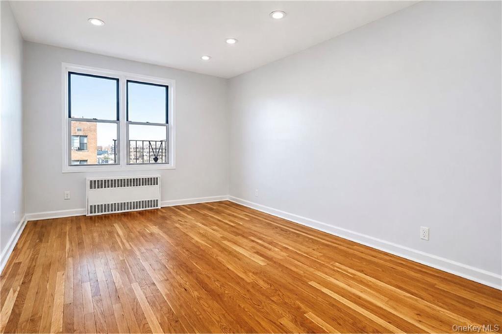 3025 Ocean Avenue 6e Property Photo 3