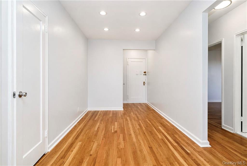 3025 Ocean Avenue 6e Property Photo 5
