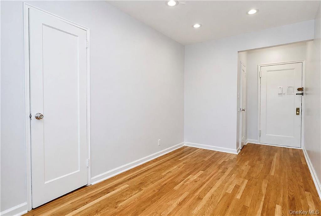 3025 Ocean Avenue 6e Property Photo 7