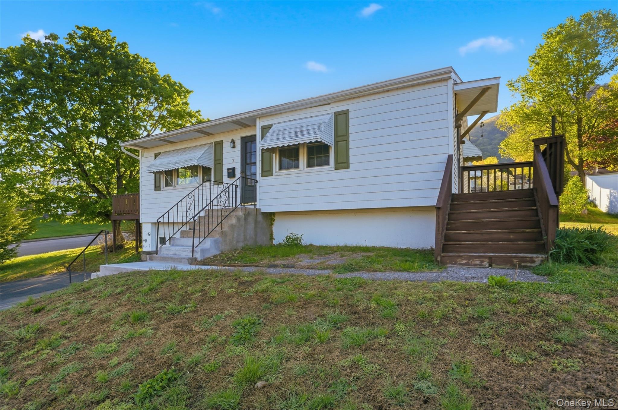 2 Crescent Drive Property Photo 3