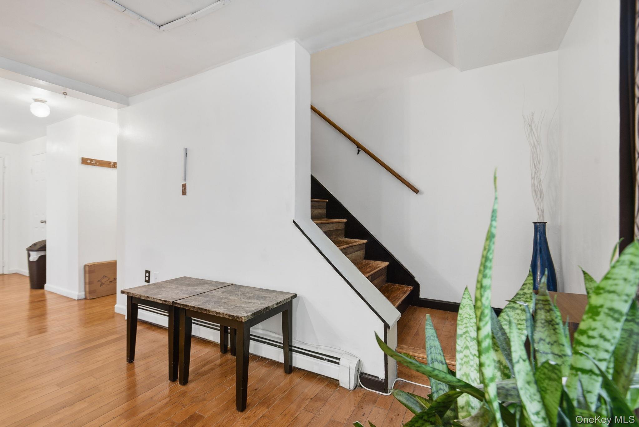 17 Harbor Hill Court Property Photo 4