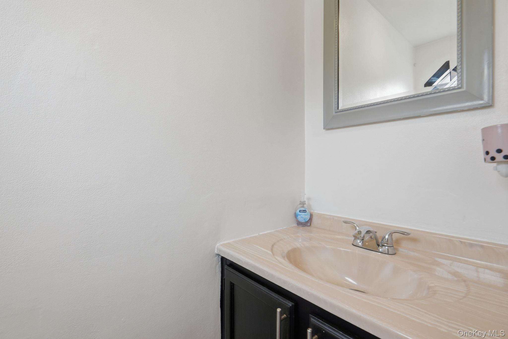 17 Harbor Hill Court Property Photo 12